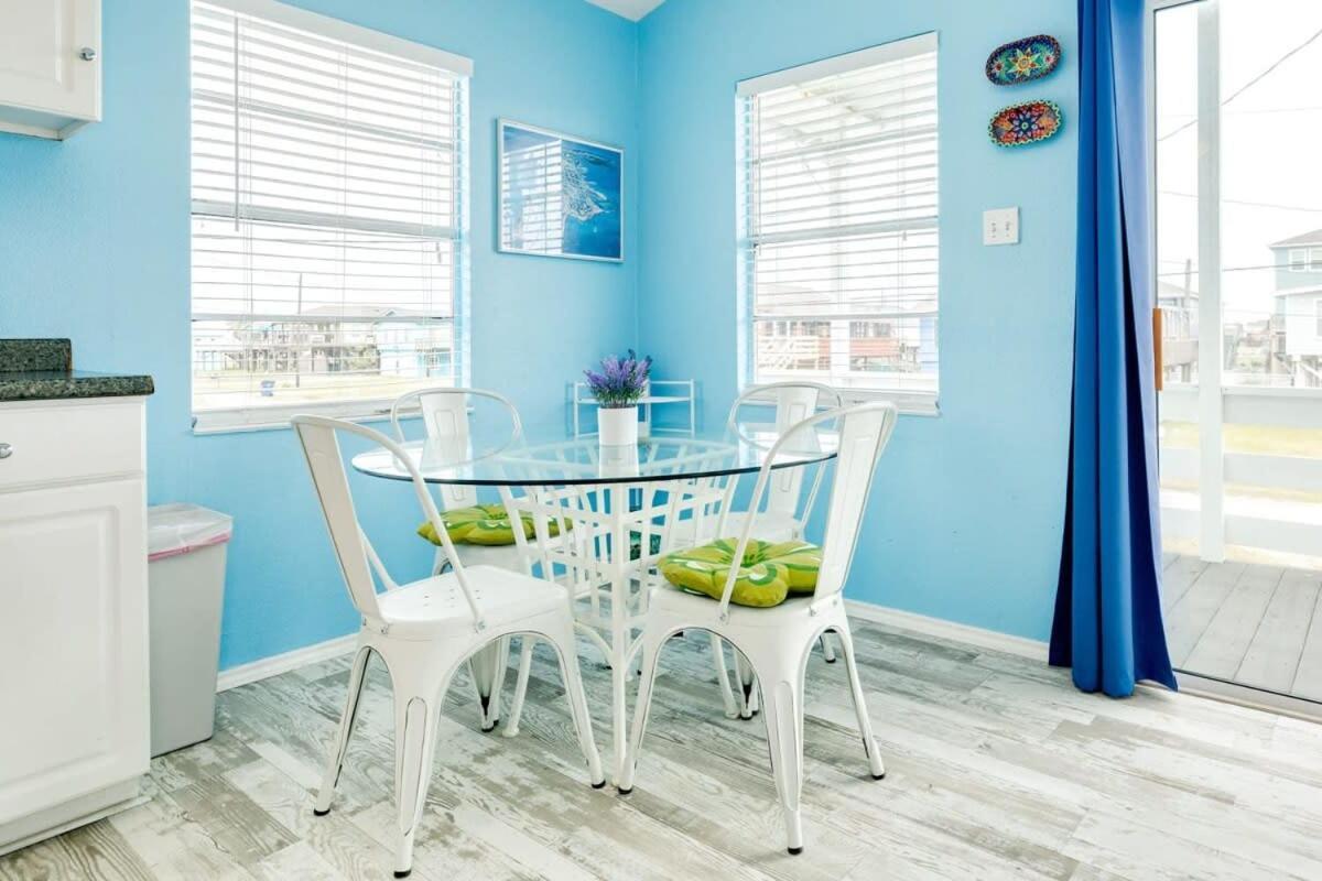 Fun In The Sun! Cozy Beach Pad, Gulf Views And Easy Access To The Sand! Surfside Beach Exterior foto